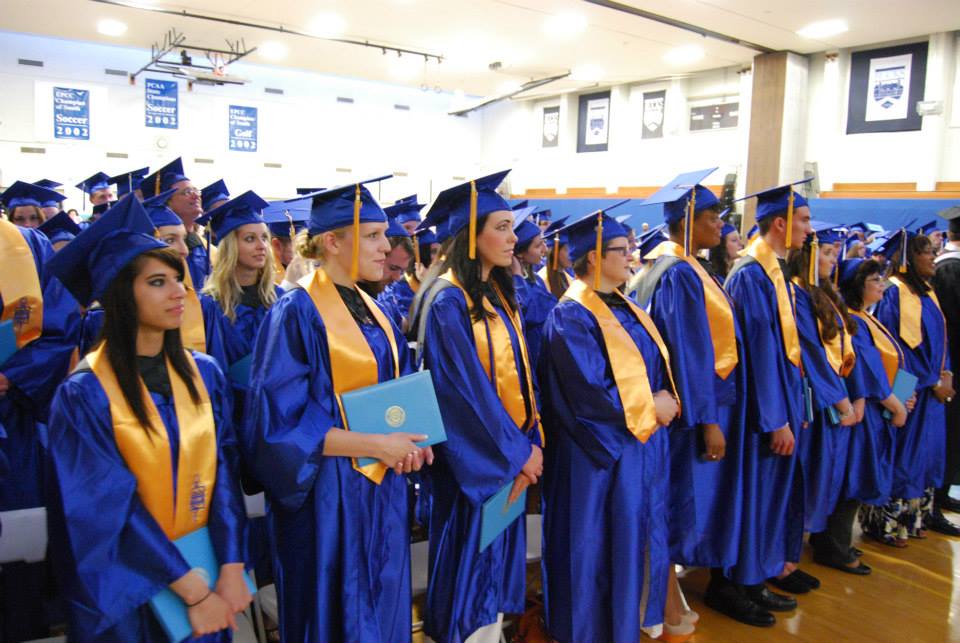 Community College Graduates Nearly 900