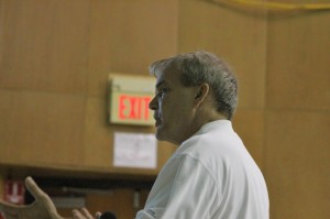 Resident Brian Lachewitz speaking to the board. Credit: Tom Sofield/LevittownNow.com