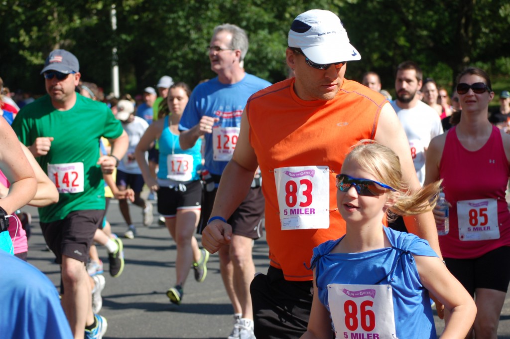 Levittown Area Residents Beat the Heat, Run for a Cause