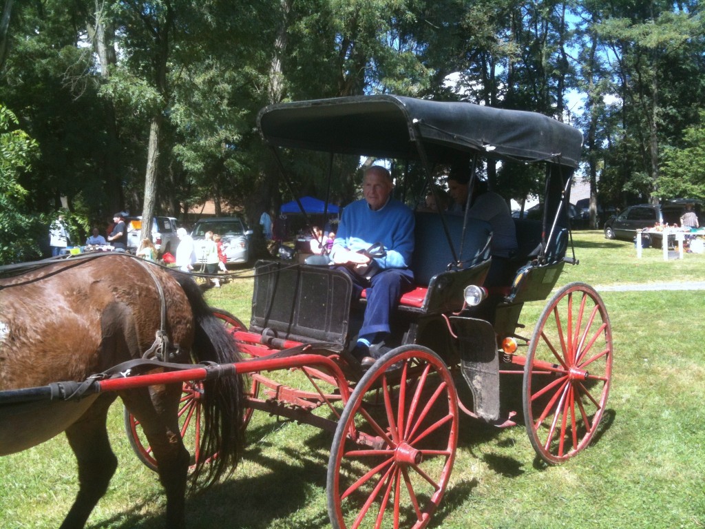 Hundreds Gather at Bolton Mansion’s Fall Festival