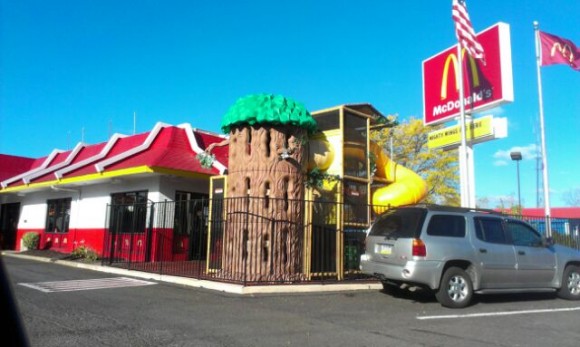 The McDonald's location in 2013. Credit: Tom Sofield/LevittownNow.com