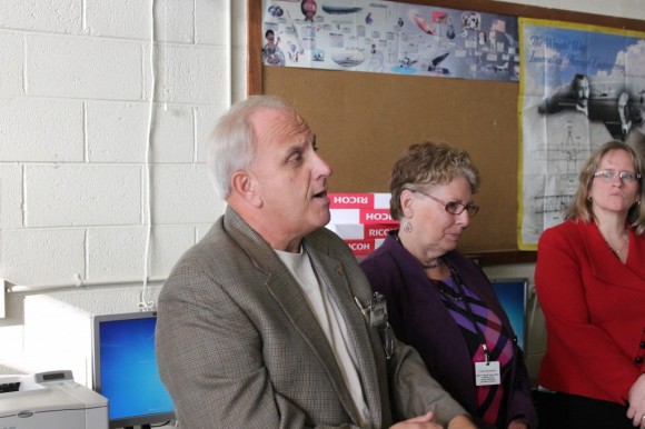 Community Advisory Comitee member Joe Saxton speaking. Credit: Tom Sofield/LevittownNow.com