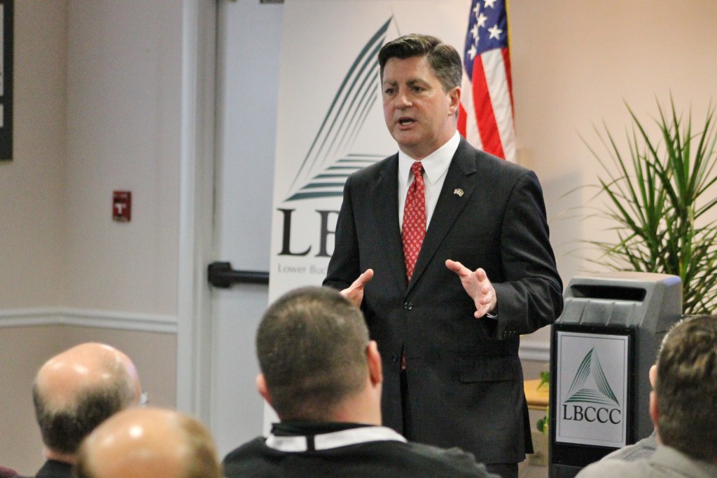 Lt. Gov. Talks to Lower Bucks Business People