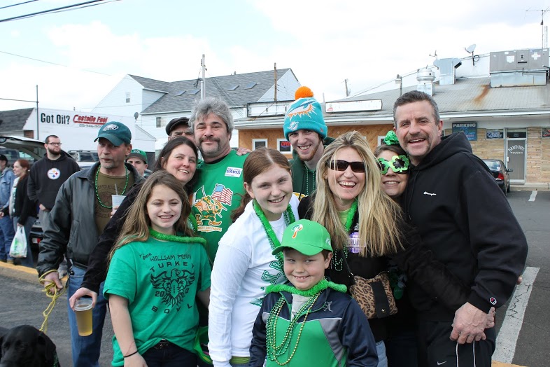 Sun Smiles Irish as Parade has ‘Unprecedented’ Turnout