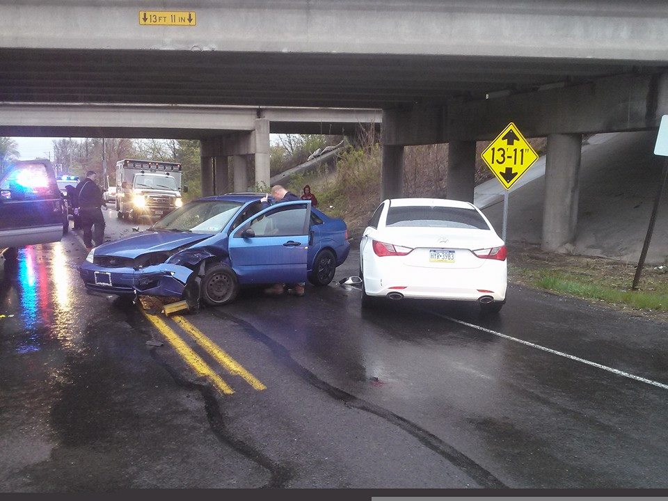 Cars in Wreck on New Falls Road