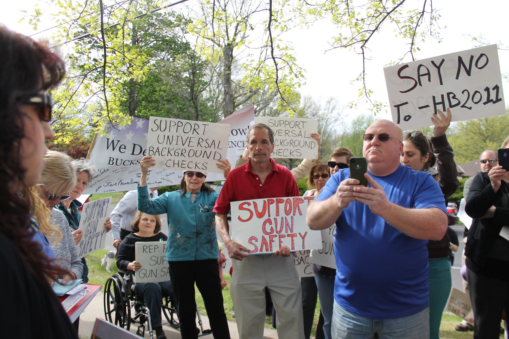 Groups Meet at Gun Protest Outside of State Representative’s Office