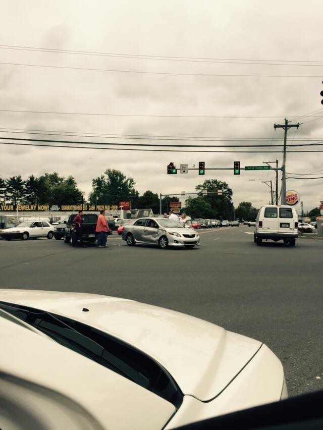 Multi-Vehicle Crash Happens at 413 & New Falls Road