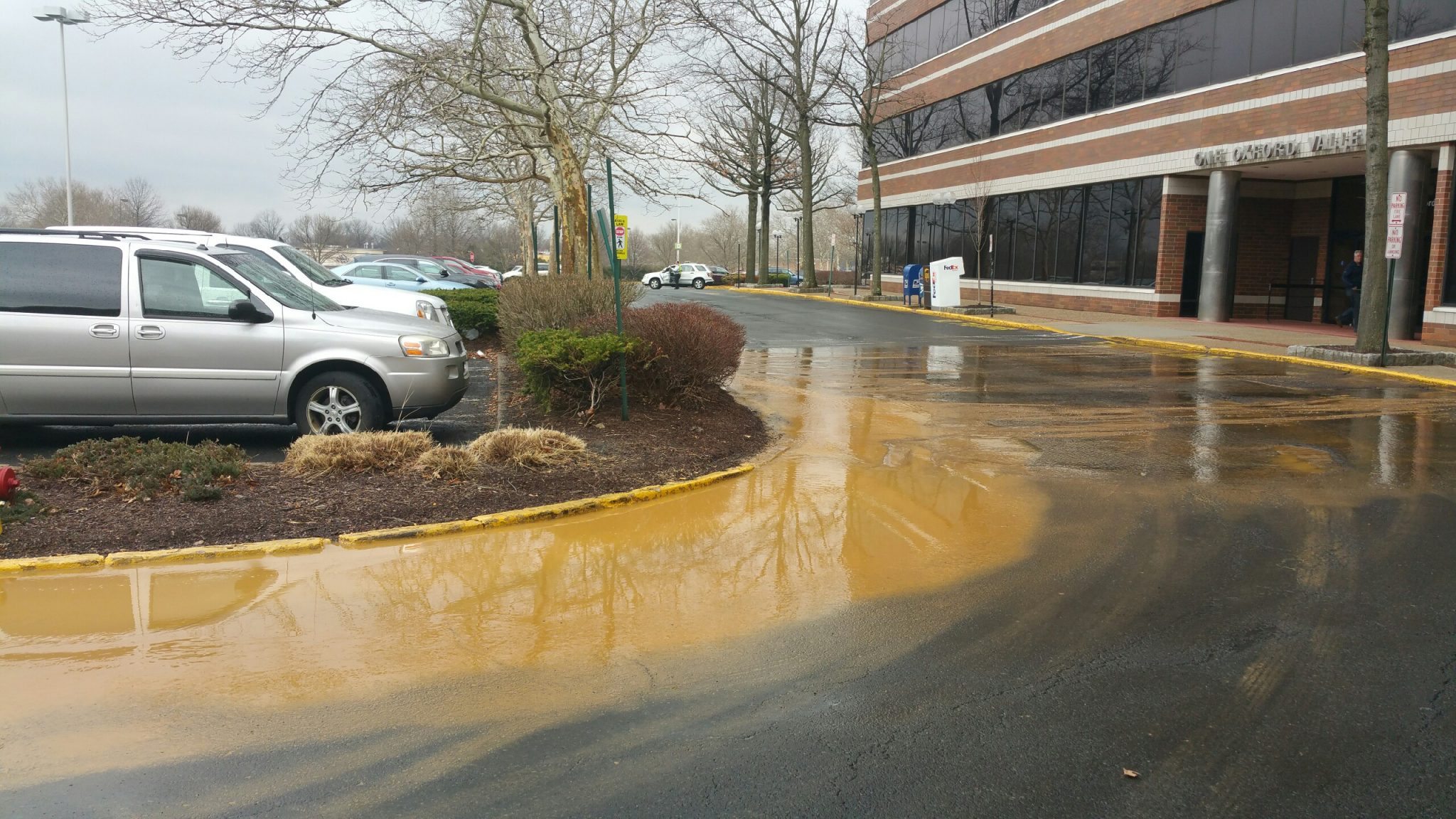 Water Main Break Causes Problems Around Mall