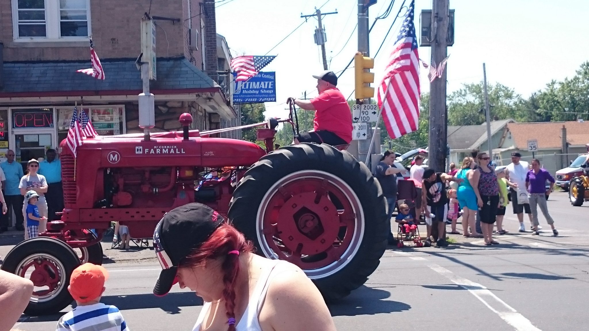 Croydon Community Comes Together For Memorial Day