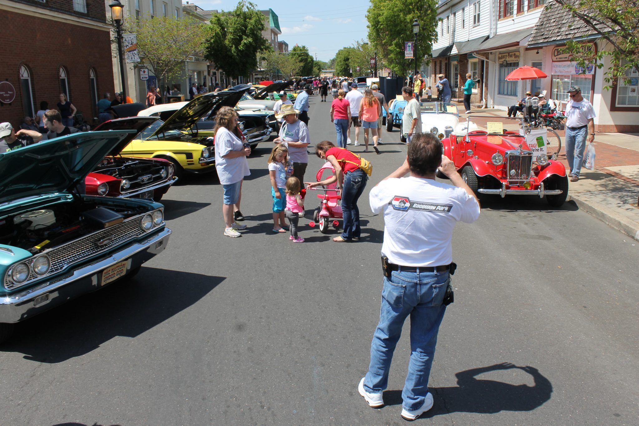 PHOTOS: Bristol Antique Car Show Rolls Into Town