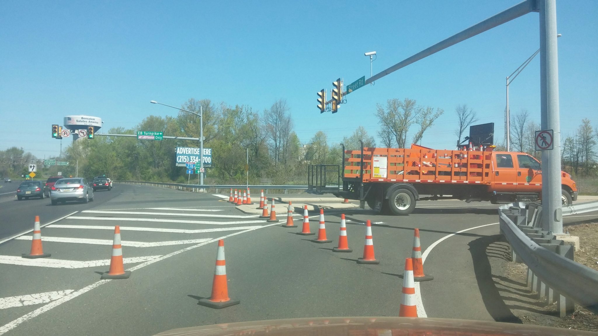 NEARBY: 1 Killed, 3 Construction Workers Hurt In Crash
