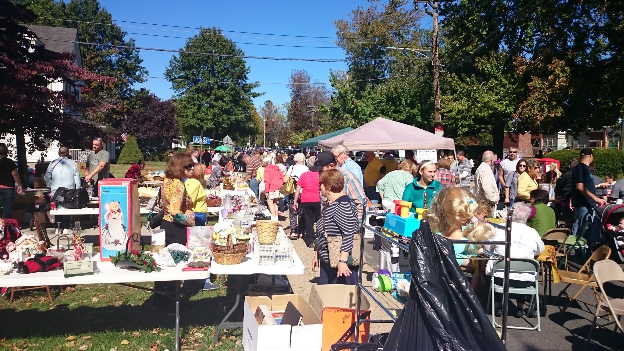 Hundreds Flock To Historic Fallsington Day