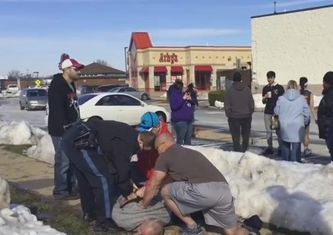 Cops: Citizens Help Restrain Robbery Suspect