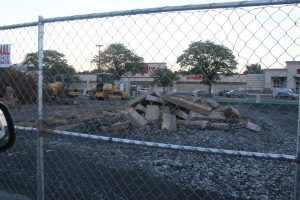 The site where the Starbucks and AT&T Store will be built. Credit: Tom Sofield/LevittownNow.com