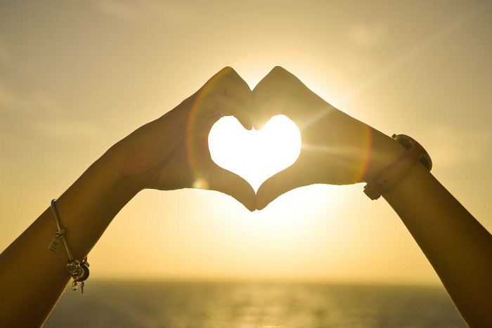 Romance Scams: Online Imposters Break Hearts & Bank Accounts