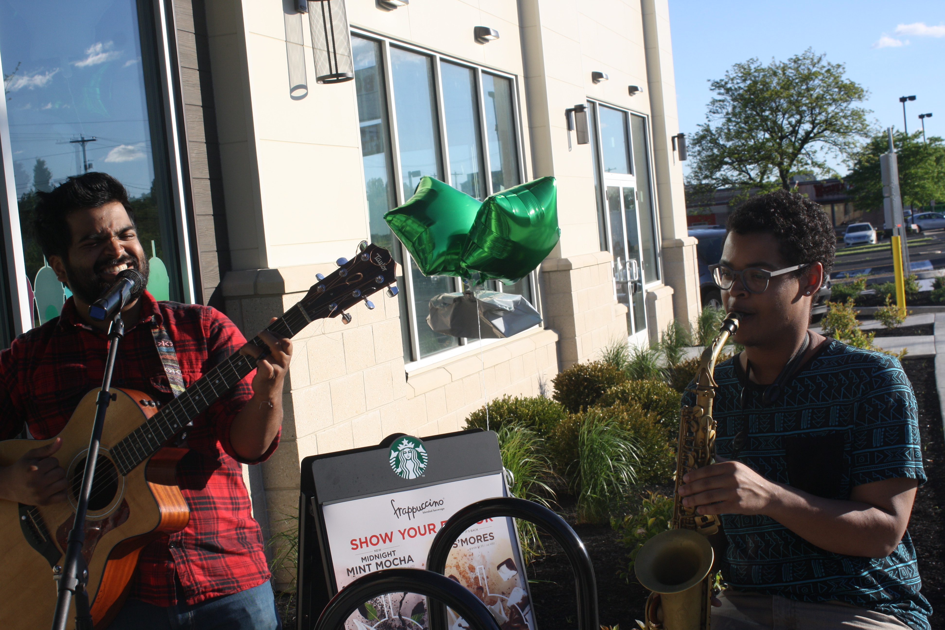 Area’s Newest Starbucks Holds Grand Opening