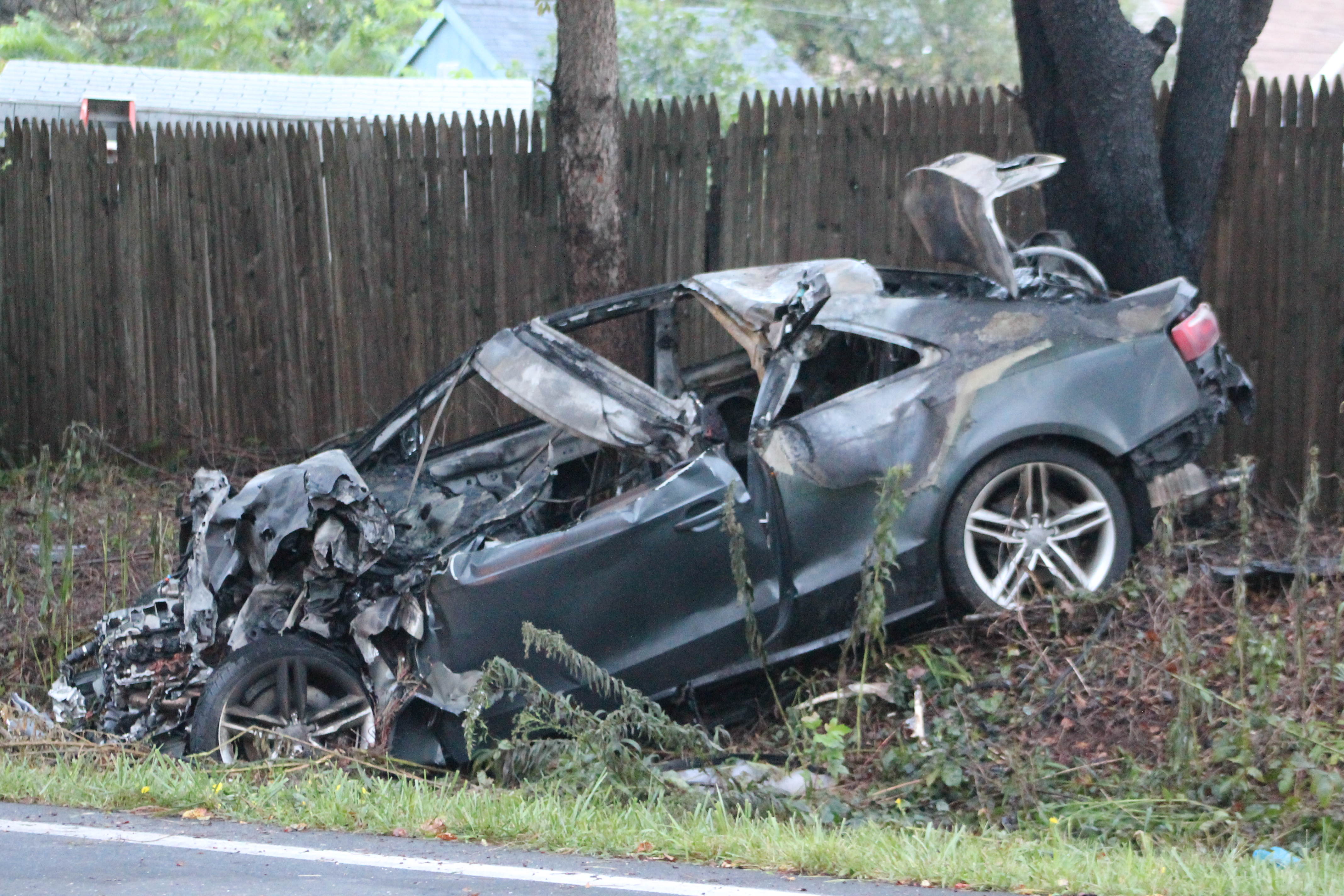 One Dead In Violent Bristol-Oxford Valley Road Crash