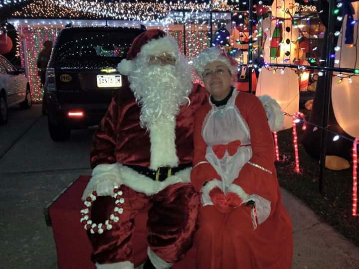 Levittown Santa Beats Back Rare Cancer, Returns To Candy Cane Lane