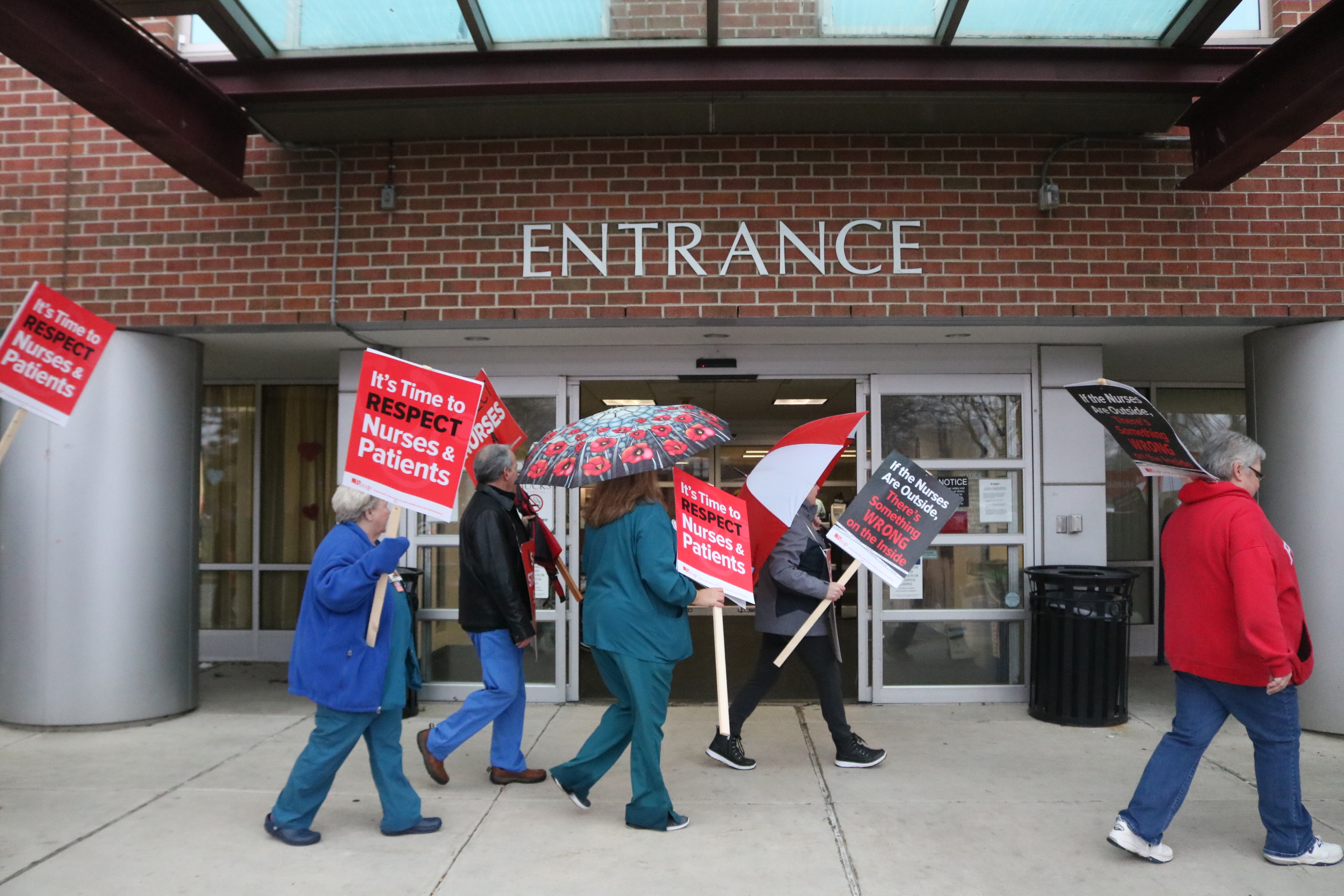 Nursing Union Members Picket Outside Lower Bucks Hospital