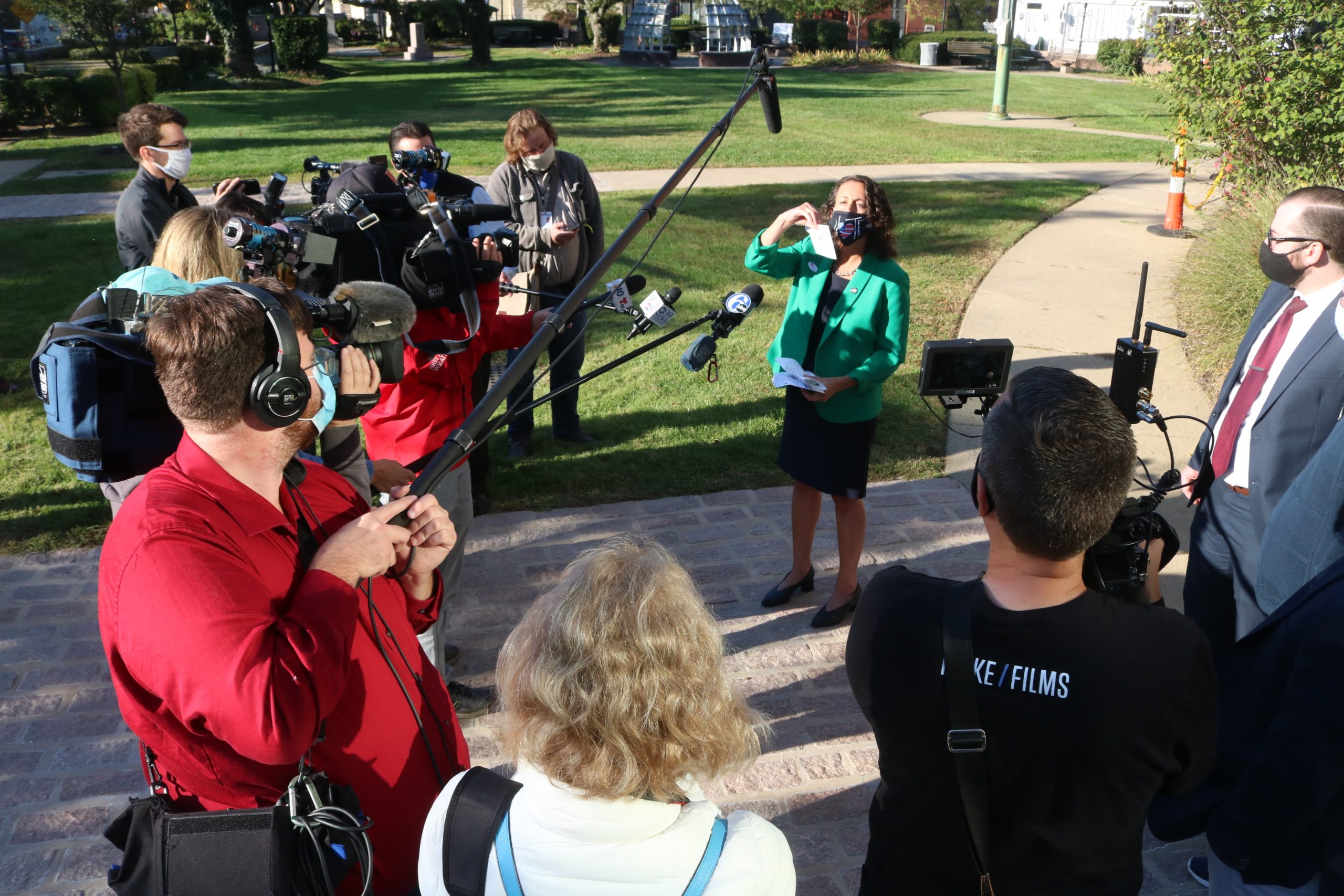 State Senate Republican Leaders Call For Top Election Official To Resign