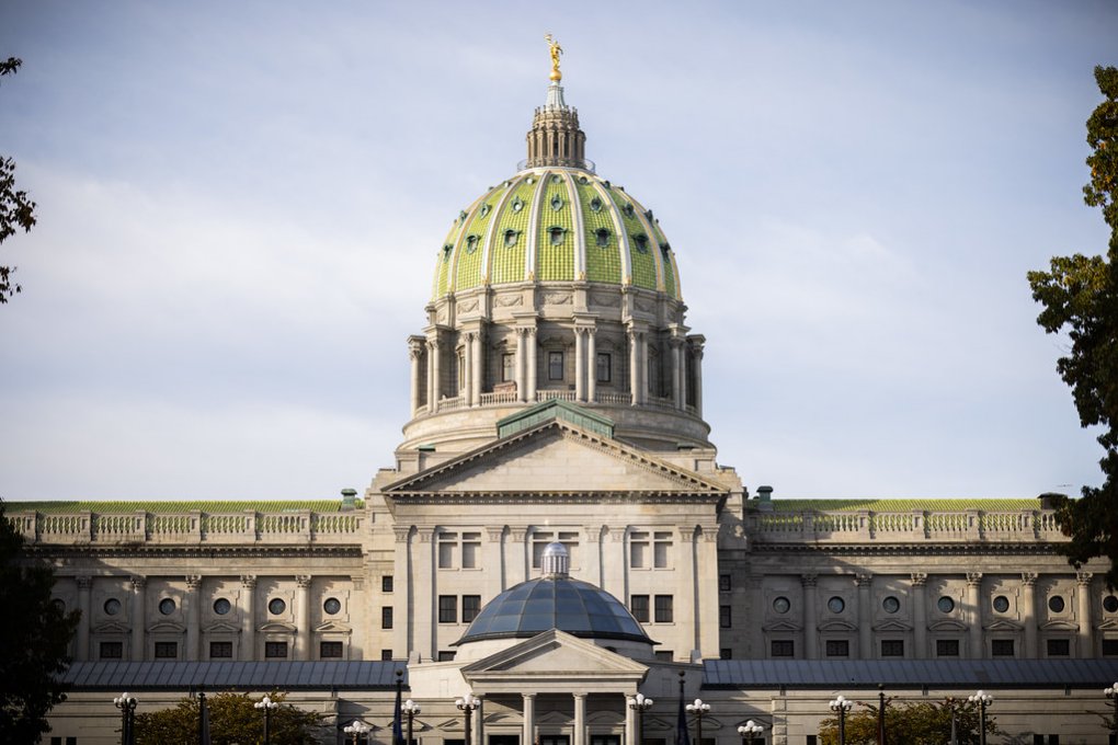 Two Weeks Late, State Lawmakers Advance $50.8 Billion Spending Plan