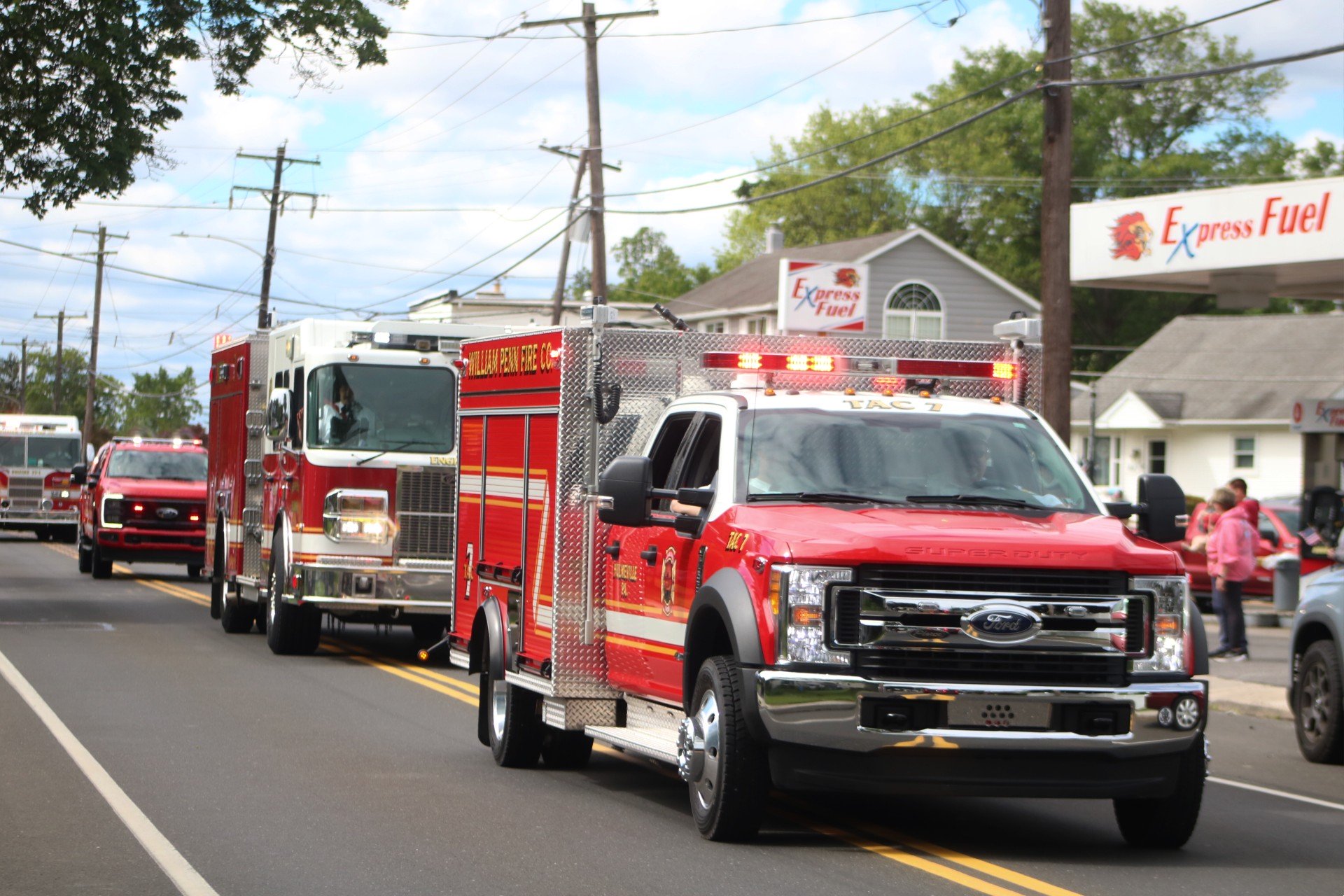 Firefighters Quickly Douse Sunday House Fire