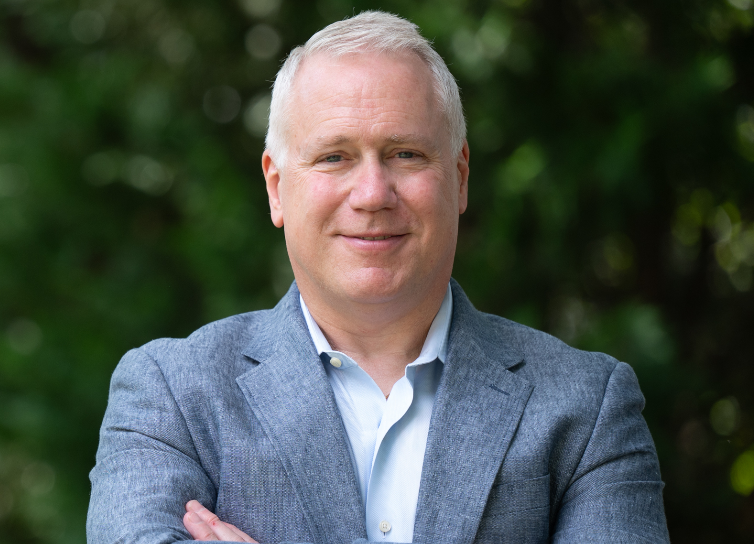 Former Republican Joins Democratic Congressional Primary