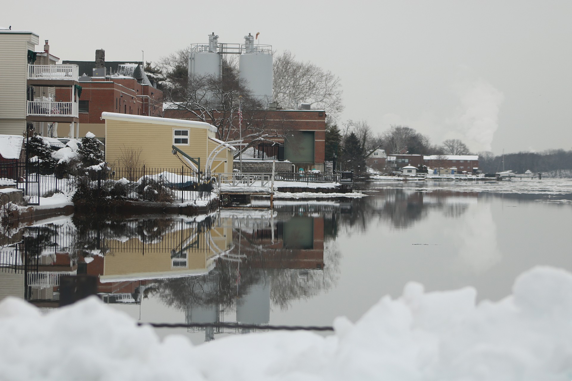 Keep the Shovels Handy As Farmers’ Almanac Forecasts Tricky Winter Pattern
