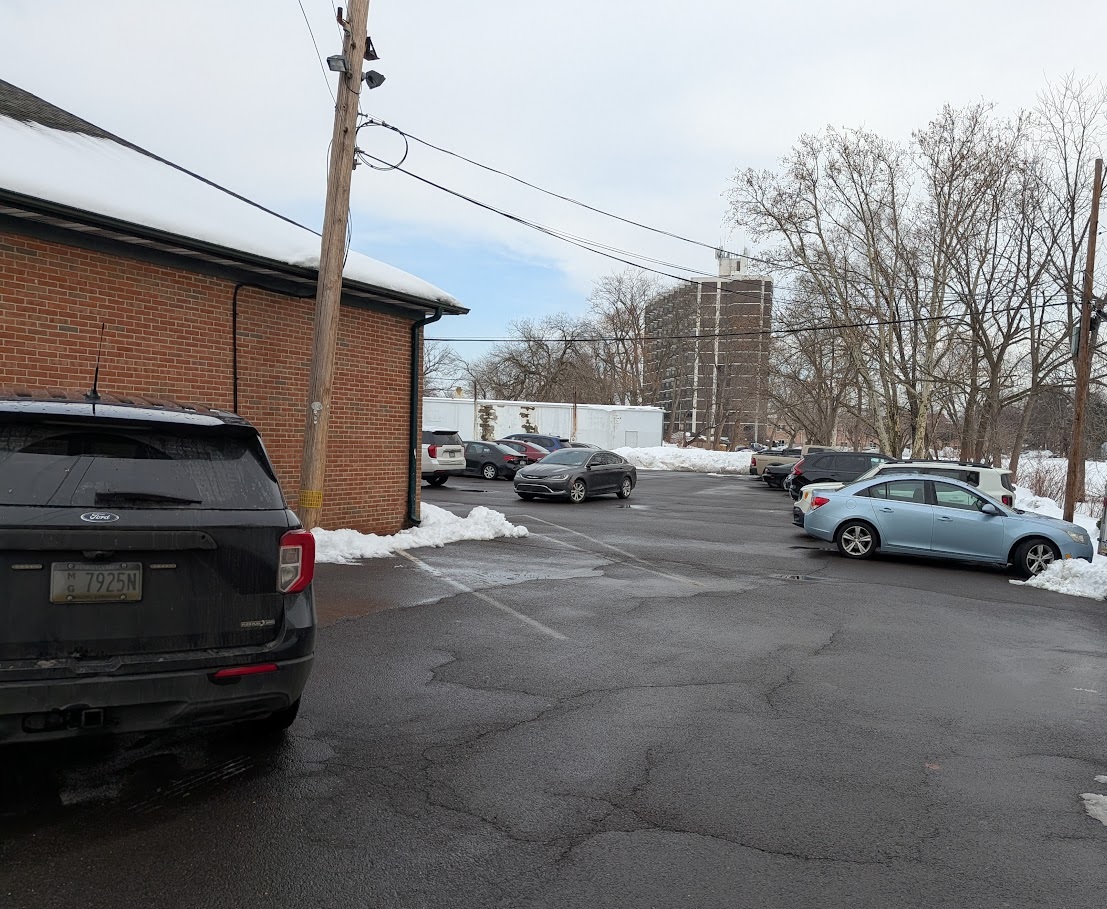 ‘They Took My Husband’: ICE Agents Detain Man At Bristol Courthouse