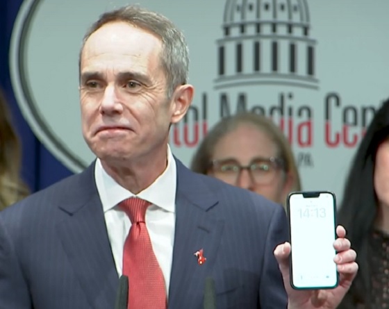 PA Senate Passes Bipartisan ‘Bell-To-Bell’ School Cellphone Ban