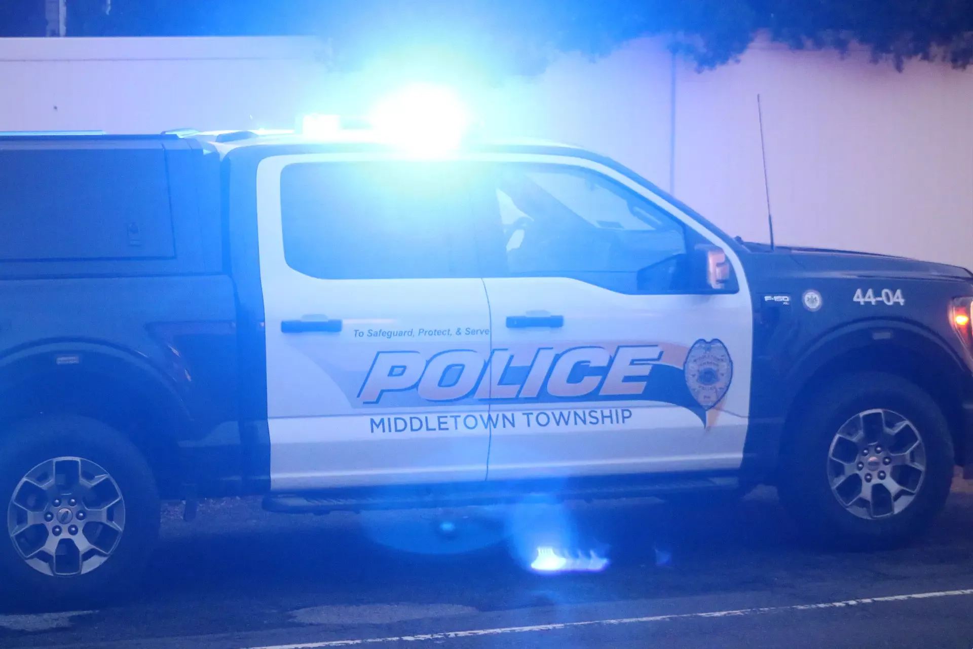 Large Amount Of Jewelry Stolen From Store