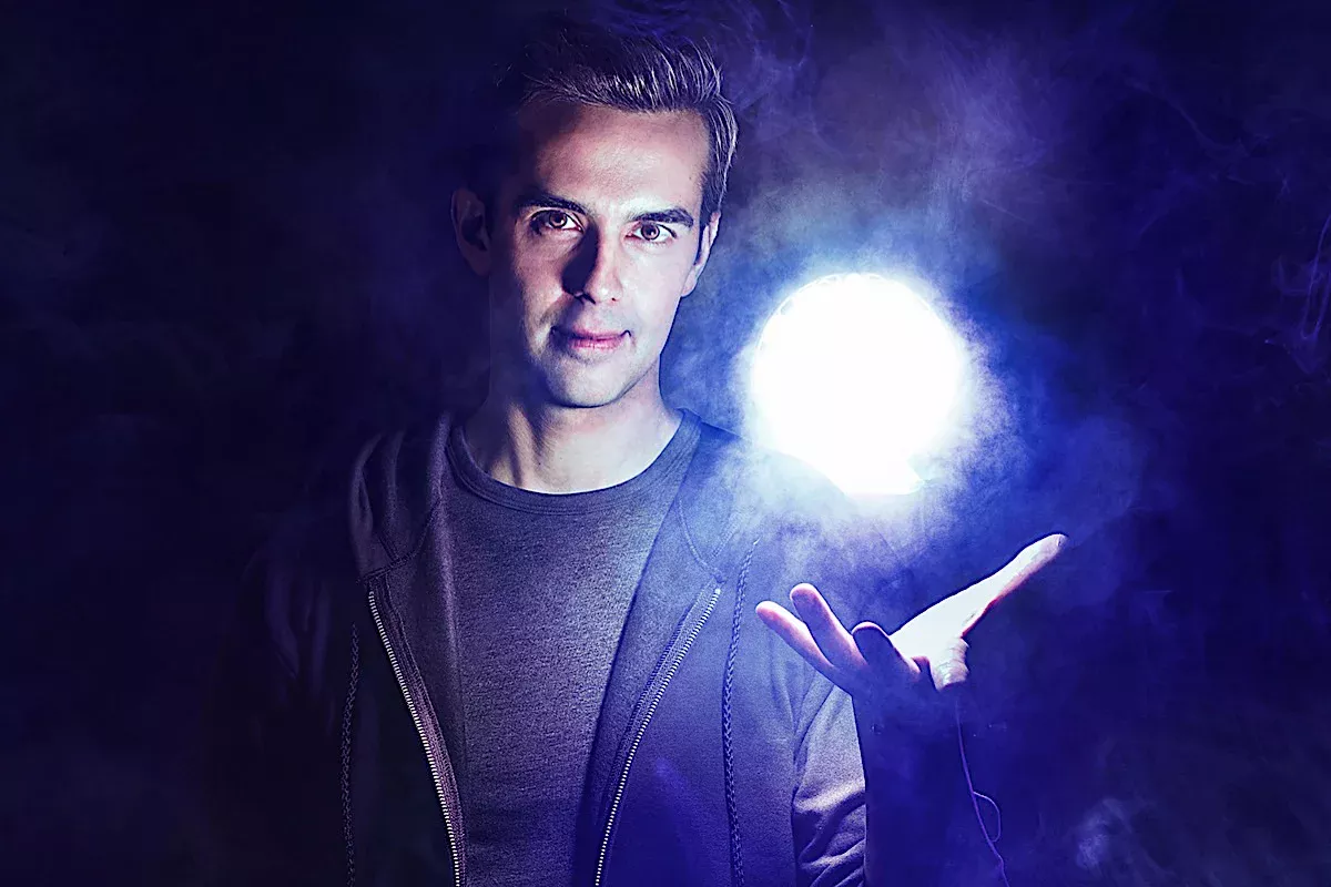 Ready To Believe? Magician Michael Carbonaro Brings ‘Wonderboy’ Tour To Area